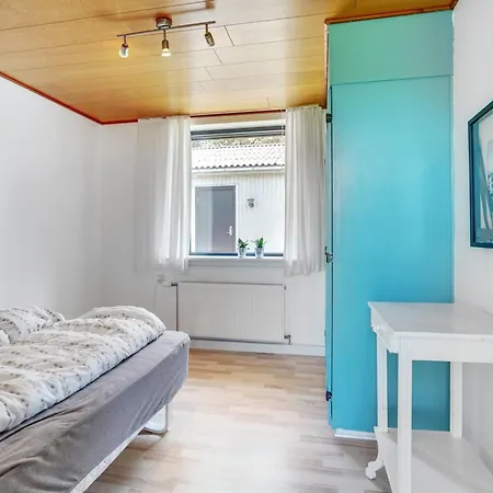 Emin - 100m From The Sea By Interhome Feriehus *