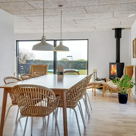 Emin - 100m From The Sea By Interhome Feriehus Nordenbro Vesteregn